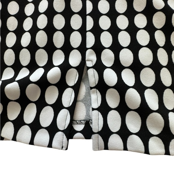 Dressbarn woman’s Dotted Cap-Sleeve Belted Sheath Dress with scoop neck size 12 - Picture 7 of 12